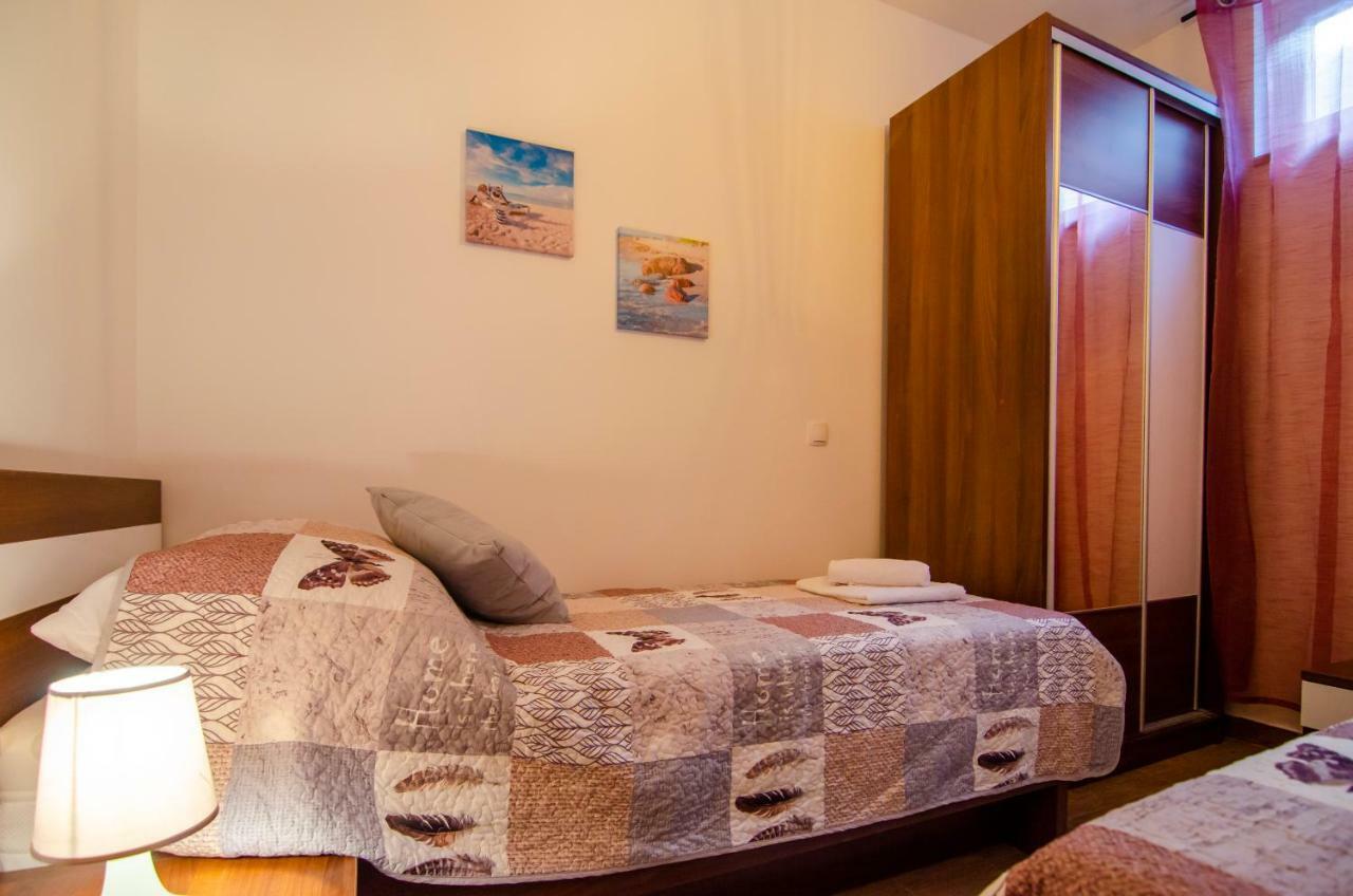 Apartments Sara 4 Bol Dış mekan fotoğraf