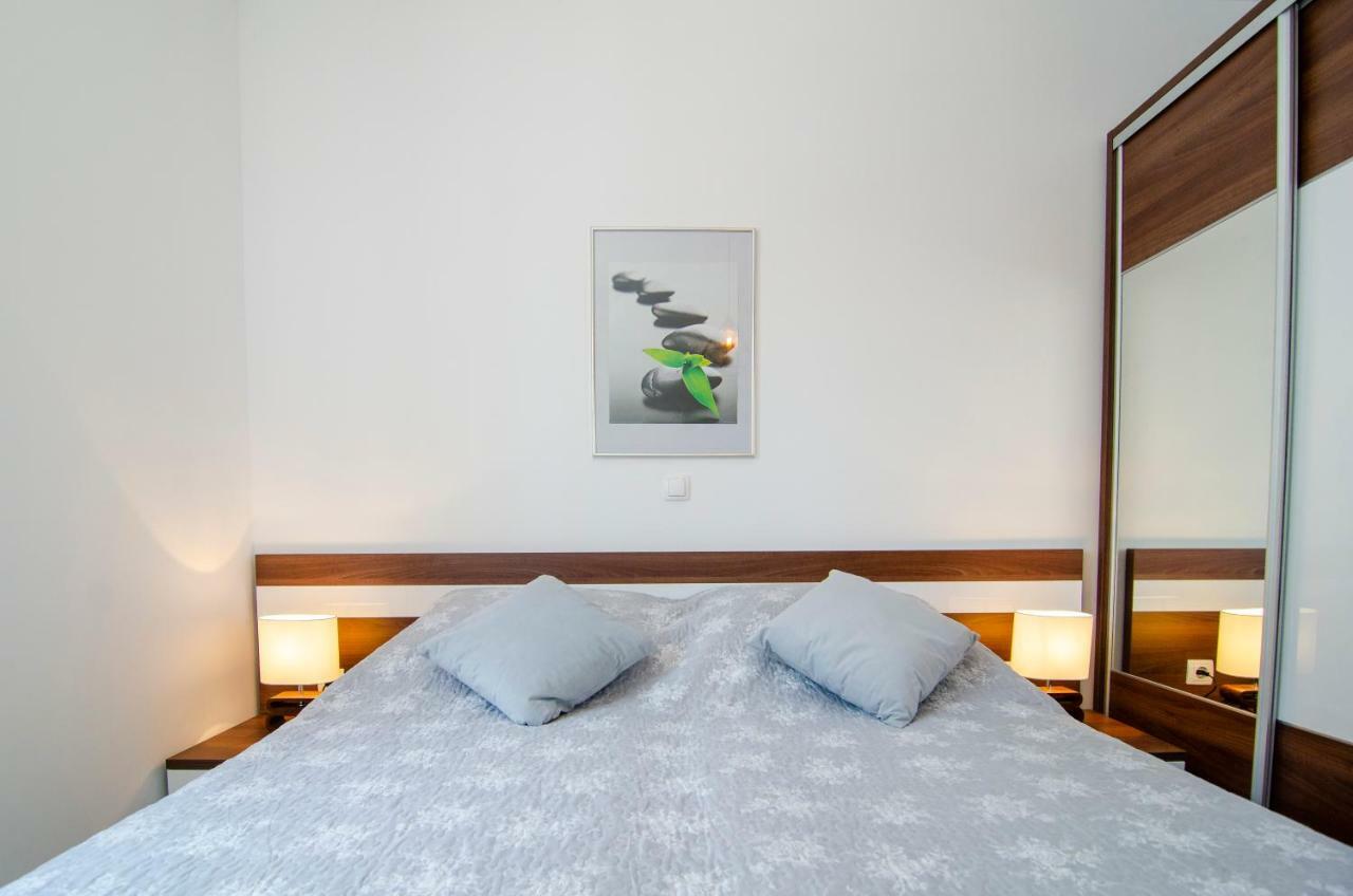 Apartments Sara 4 Bol Dış mekan fotoğraf