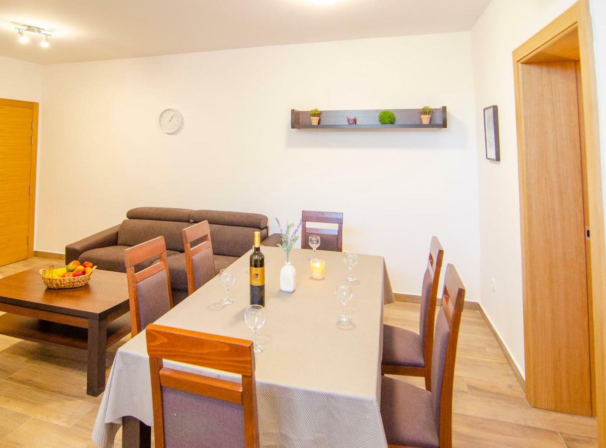Apartments Sara 4 Bol Dış mekan fotoğraf