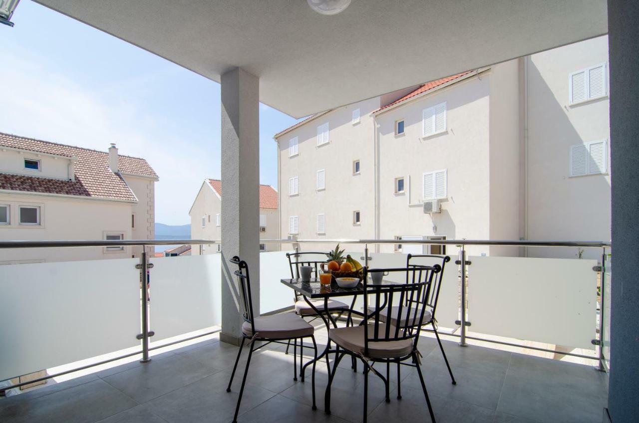 Apartments Sara 4 Bol Dış mekan fotoğraf