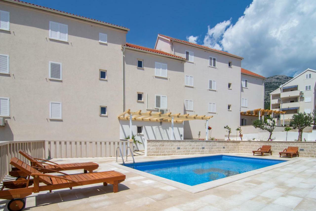 Apartments Sara 4 Bol Dış mekan fotoğraf